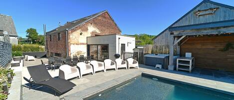 Indoor pool, outdoor pool