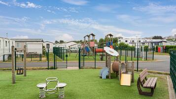 Mobile Home | Garden