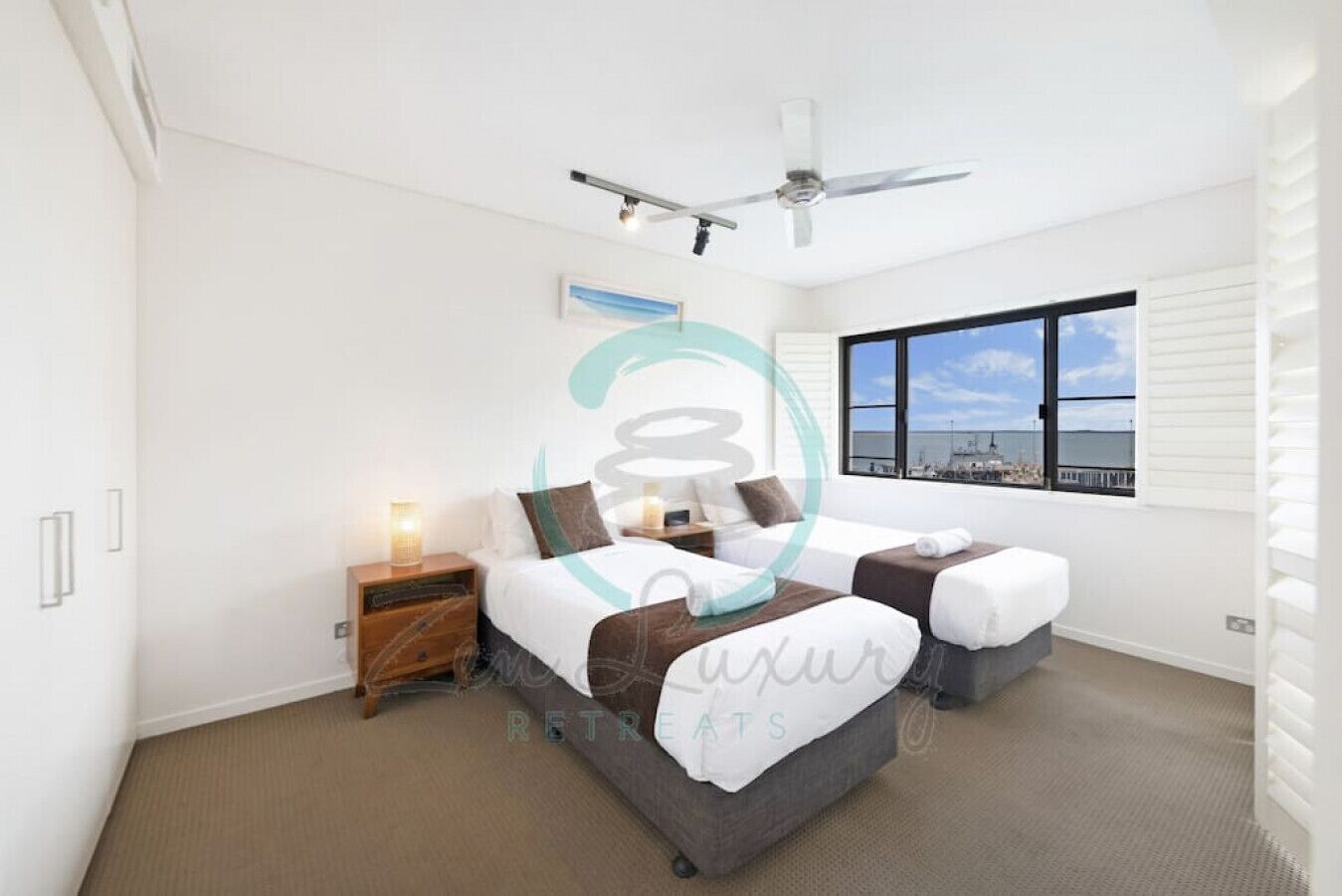 Apartamento superluxo | Ferros/tábuas de passar roupa, Wi-Fi de cortesia