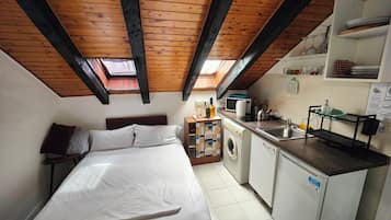 Penthouse Majestueux | Coin séjour | Télévision LED de 32 pouces avec chaßnes numériques, télévision