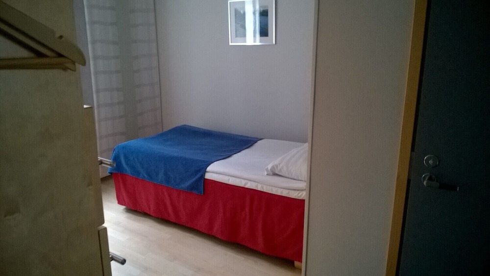 Hotelli Uusikuu 4