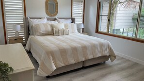 3 bedrooms, iron/ironing board, Internet