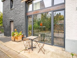 House | Dining - Charming Holiday Home Near Namur With Private Sauna (Jemeppe-sur-Sambre)