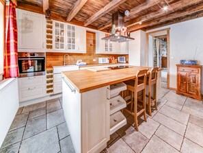 House | Private kitchen | Highchair - Riverside Villa With Charm (Léglise)