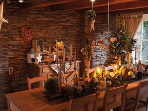 House | Dining