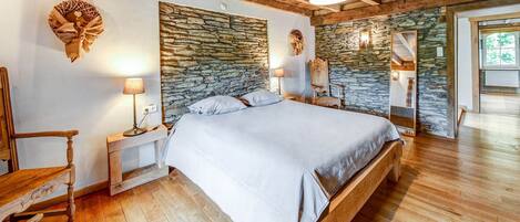 Casa | 4 dormitorios y mobiliario individual