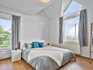 House | 6 bedrooms - Pleasant Holiday Home With Recreation Room (Bouillon)