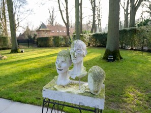 House | Interior detail - Apartment in Kruibeke Wissekerke Castle (Kruibeke)