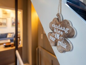 House | Perincian bahagian dalam