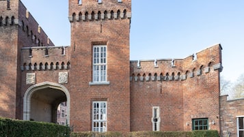 House | Exterior