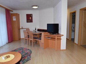 Apartment | 2 Schlafzimmer, individuell eingerichtet, Bettwäsche