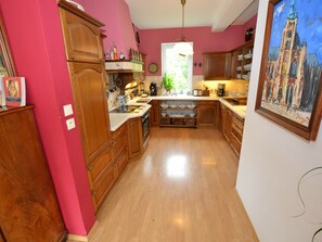 Villa | Private kitchen - Tasteful Villa in Zernov With Private Pool (Žernov)