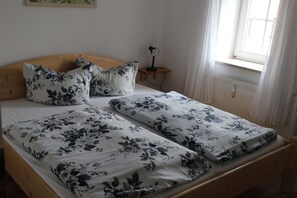 Apartment | 2 bedrooms, individually furnished, bed sheets - Ferienwohnung in Struppen (Struppen)