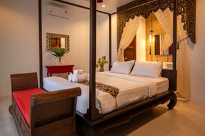 3 bedrooms, in-room safe, iron/ironing board, free WiFi - Oriental 3br Pool Villa (Rawai)