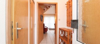 Semi-detached house with garden in a quiet side street in Norddeich