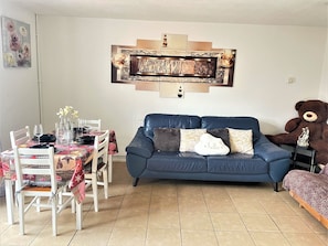 Lounge - The HK House - Family Friendly Near To Blenheim Palace & Oxford City Centre (Kidlington)