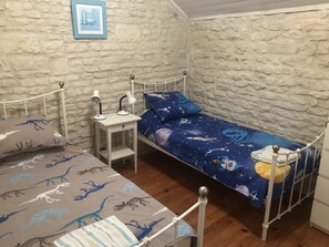 2 chambres, fer et planche Ă repasser, accĂšs au Wi-Fi (inclus)