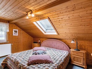 Casa | 3 quartos, individualmente mobiliados, roupa de cama