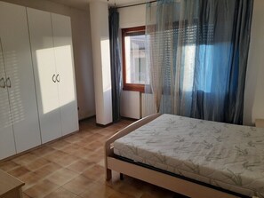 3 camere, ferro/asse da stiro, Wi-Fi, lenzuola