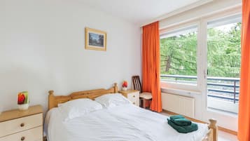 Apartment | 3 bedrooms, individually furnished, bed sheets