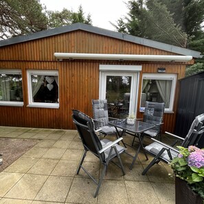 House | Balcony - Holiday Home With Direct Access to the Beach (Ostseebad Baabe)