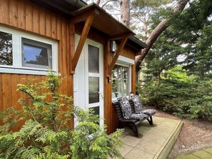 House | Exterior - Holiday Home With Direct Access to the Beach (Ostseebad Baabe)