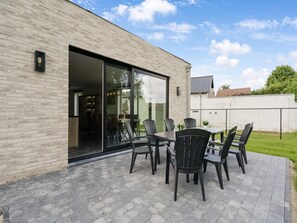 House | Balcony - Modern Holiday Home in Ronse With Garden (Ronse)
