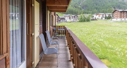 Welcoming Holiday Home in Saas Grund With Garden