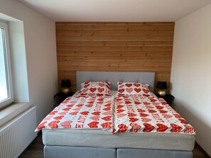 Ferienhaus | 6 Schlafzimmer, individuell eingerichtet, Bettwäsche