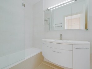 Apartment | Badezimmer | Dusche