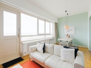 Apartment | Living room - Apartment in Ostend Near North Sea (Ostend)