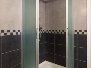 House | Bathroom