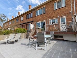 House | Exterior - Nice Holiday Home in Ostend by the sea With a Terrace (Ostend)