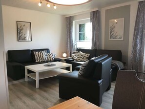 Living area - Holiday Home With Conservatory (Oldenburg in Holstein)