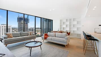 Smart TV, Netflix, streaming services