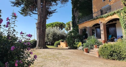 Medieval Towewr@villa by the sea Barcelona