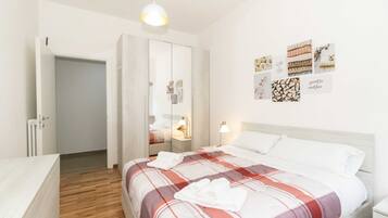 2 chambres, fer et planche Ă repasser, draps fournis