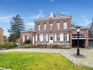House | Exterior