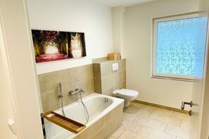 Apartment | Badezimmer | Dusche