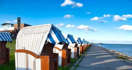 Stylish Apartment With Balcony