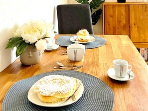 Apartment | Dining