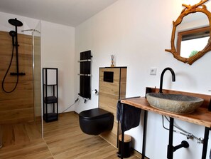House | Bathroom