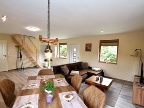 House | Dining