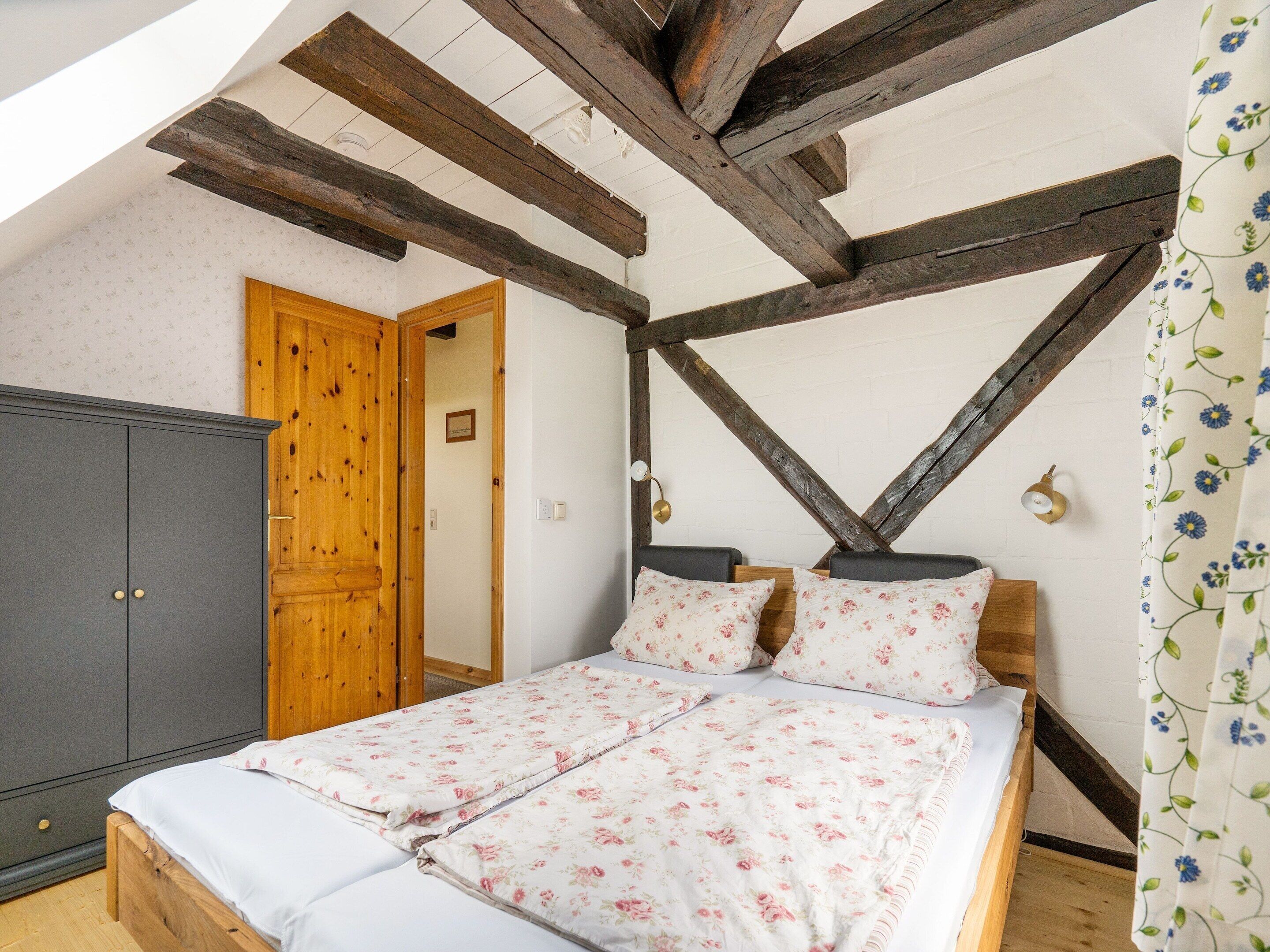 Rumah | 3 kamar tidur dan dilengkapi dengan perabotan berbeda-beda