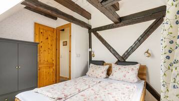 Rumah | 3 kamar tidur dan dilengkapi dengan perabotan berbeda-beda