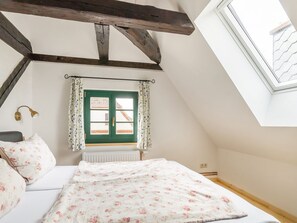 3 bedrooms, individually furnished