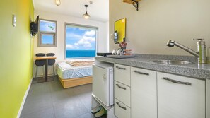 Room - Jeju Byeolhaeneunbam Sungsanpo Oceanview (Seogwipo)