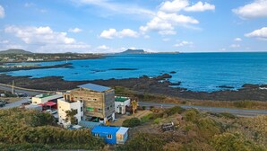 Exterior - Jeju Byeolhaeneunbam Sungsanpo Oceanview (Seogwipo)