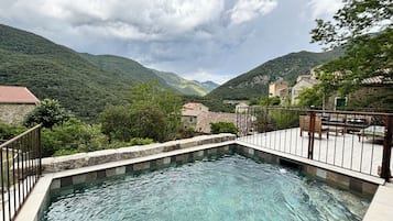 Alberca al aire libre