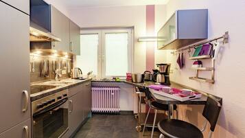House | Private kitchen | Highchair